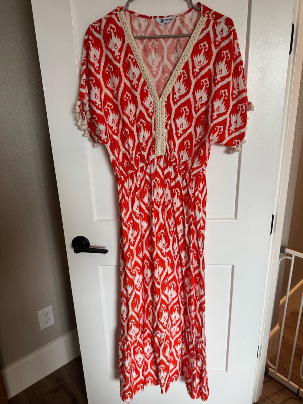 Cupshe Red and White Printed V-Neck Maxi Dress